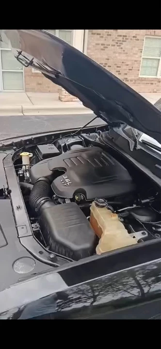 2012 Dodge Challenger - Image 10 of 12