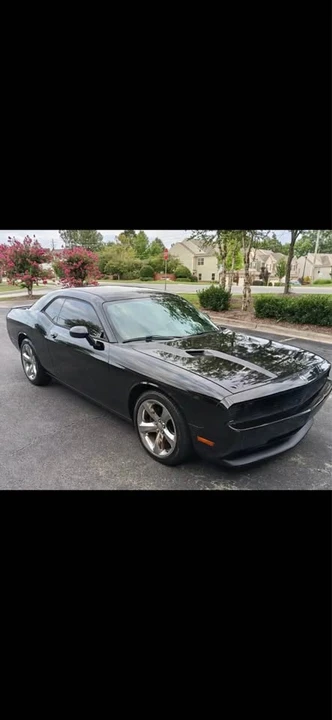 2012 Dodge Challenger - Image 3 of 12