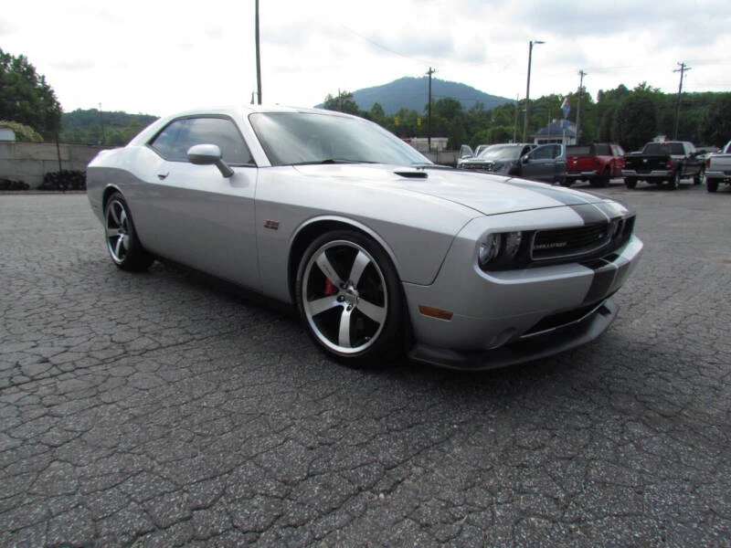 2012 Dodge Challenger - Image 6 of 23