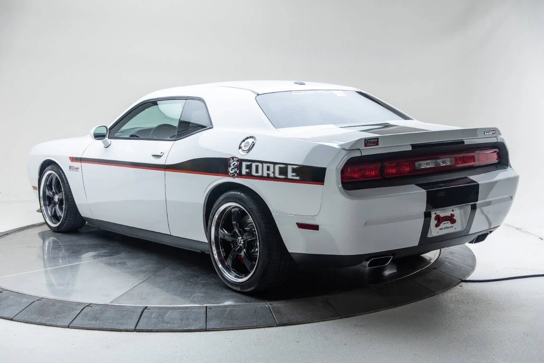 2012 Dodge Challenger SRT8 & 392 3rd Gen - Image 15 of 31
