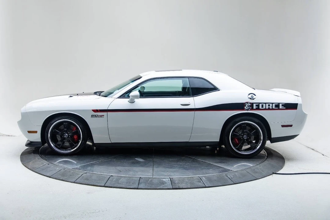 2012 Dodge Challenger SRT8 & 392 3rd Gen - Image 3 of 31