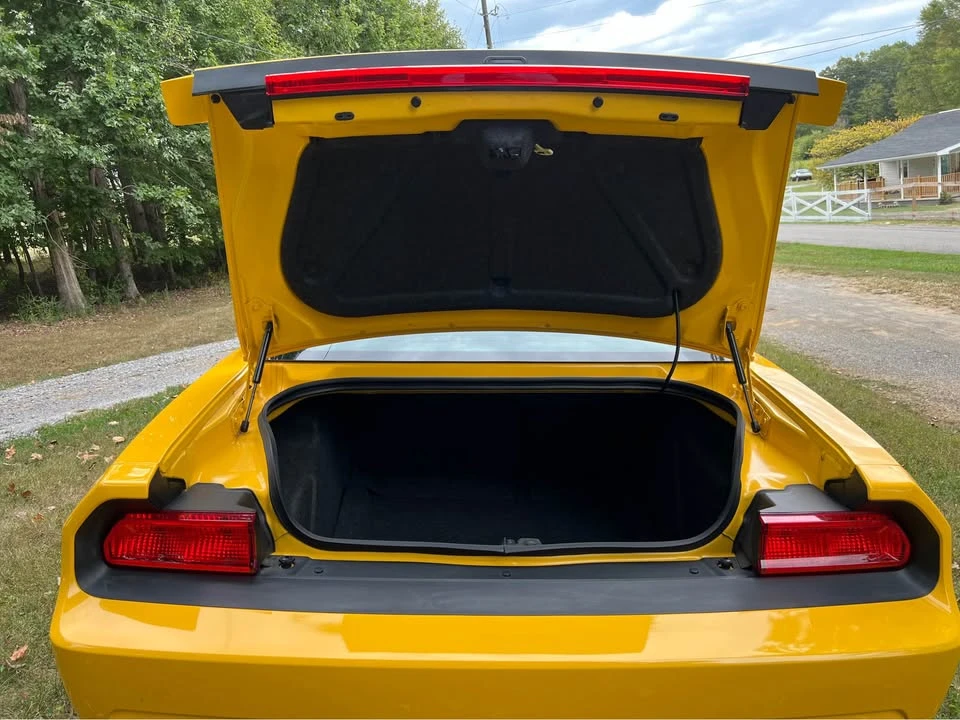 2012 Dodge Challenger SRT8 & 392 3rd Gen - Image 7 of 18