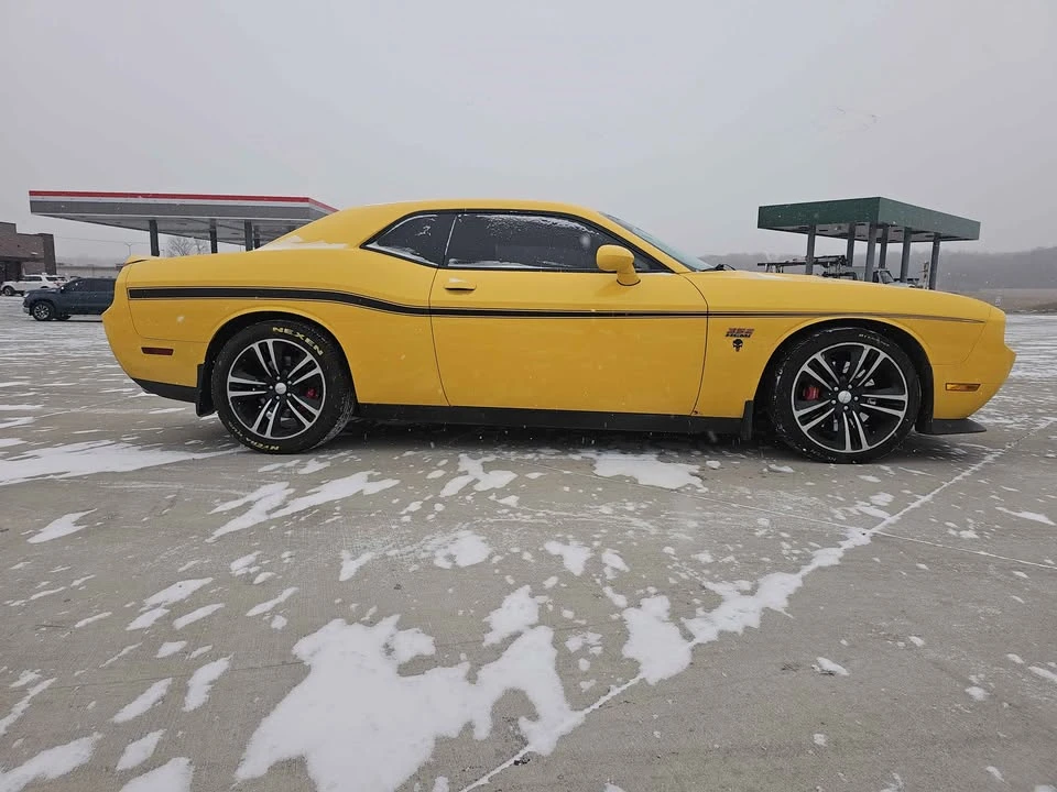 2012 Dodge Challenger SRT8 & 392 3rd Gen - Image 6 of 19
