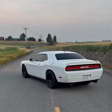 2012 Dodge Challenger SRT8 392 Coupe 2D