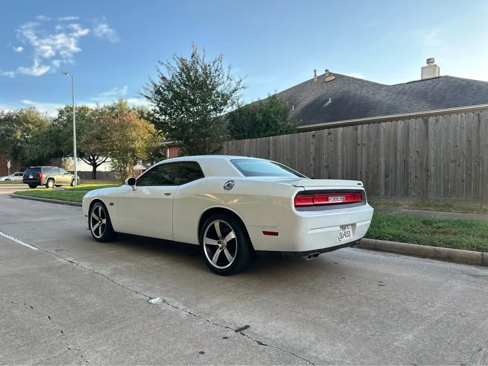 2012 Dodge Challenger SRT8 & 392 3rd Gen - Image 4 of 14