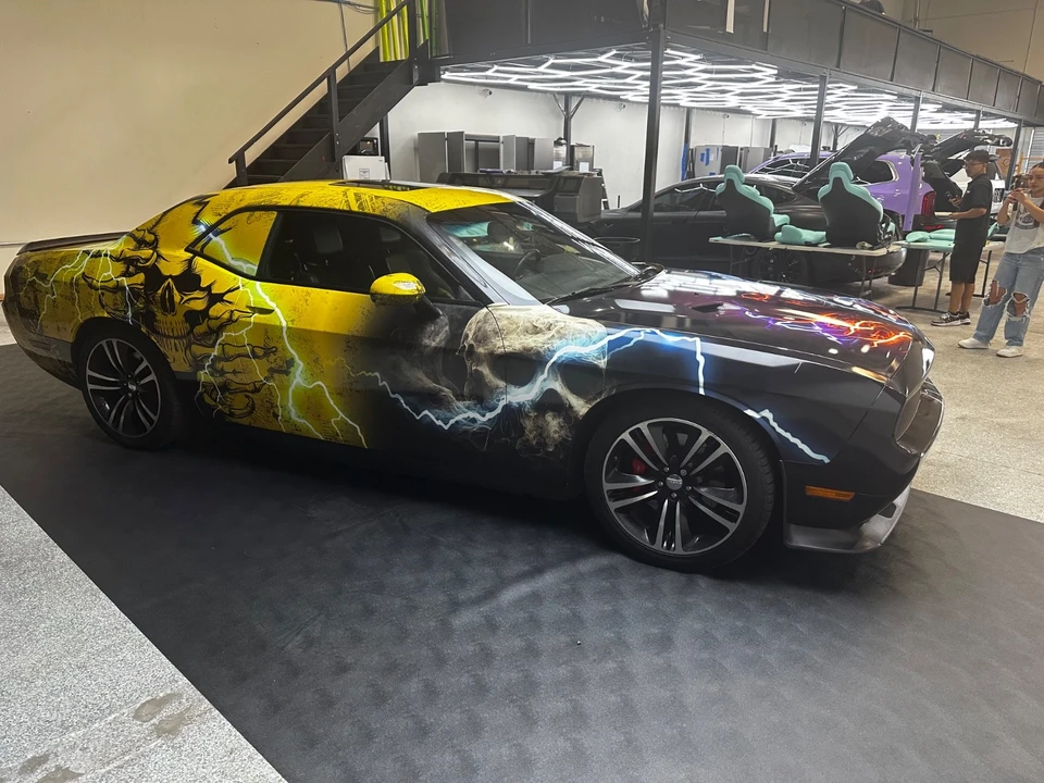 2012 Dodge Challenger SRT8 & 392 3rd Gen - Image 6 of 24