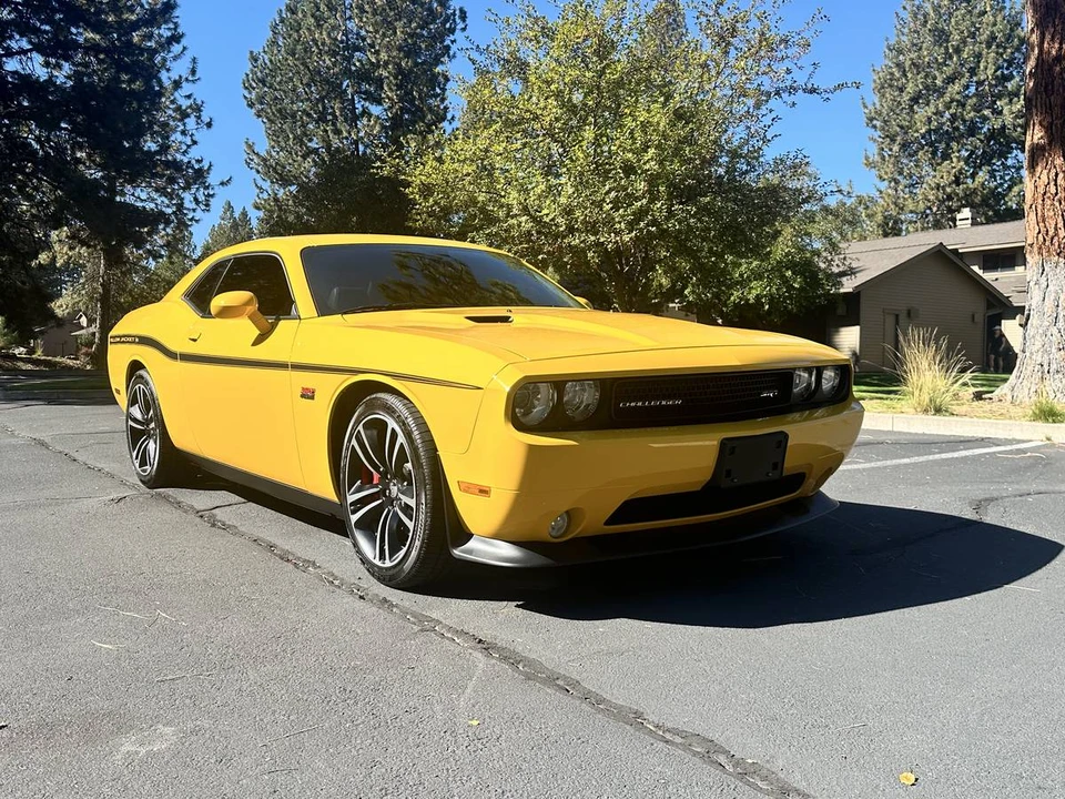 2012 Dodge Challenger SRT8 & 392 3rd Gen - Image 2 of 9