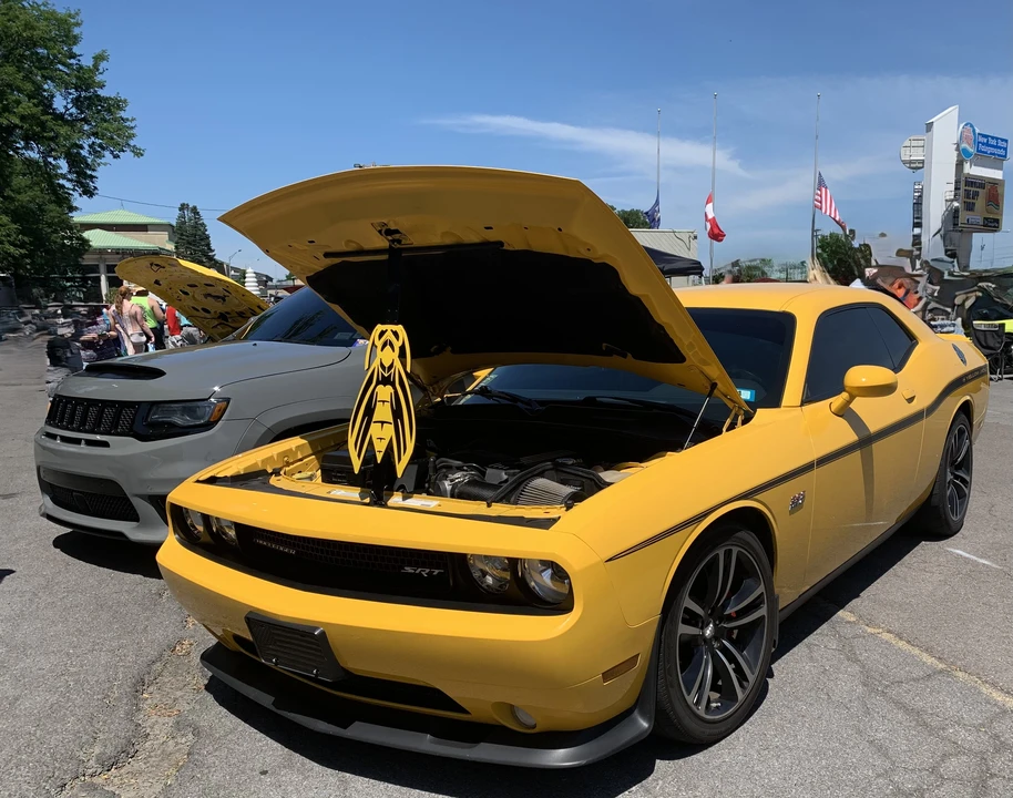 2012 Dodge Challenger SRT8 & 392 3rd Gen - Image 18 of 31