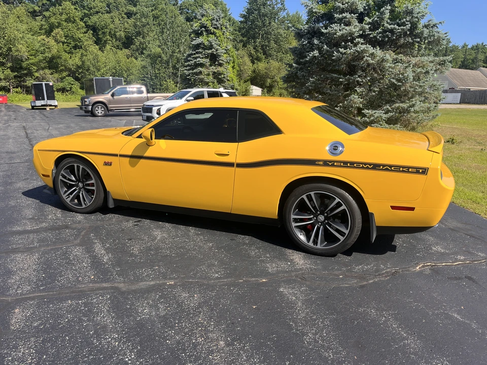 2012 Dodge Challenger SRT8 & 392 3rd Gen - Image 13 of 31