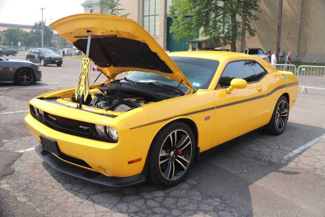 2012 Dodge Challenger SRT8 & 392 3rd Gen - Image 17 of 31