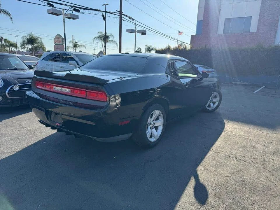2012 Dodge Challenger 3rd Gen - Image 3 of 4