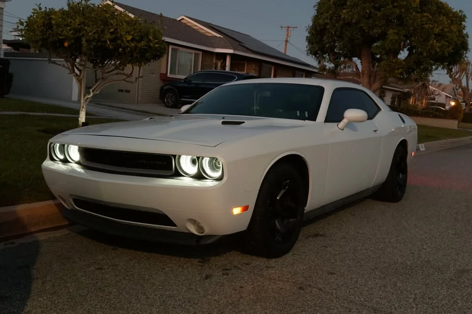 2012 Dodge Challenger 3rd Gen - Image 5 of 20