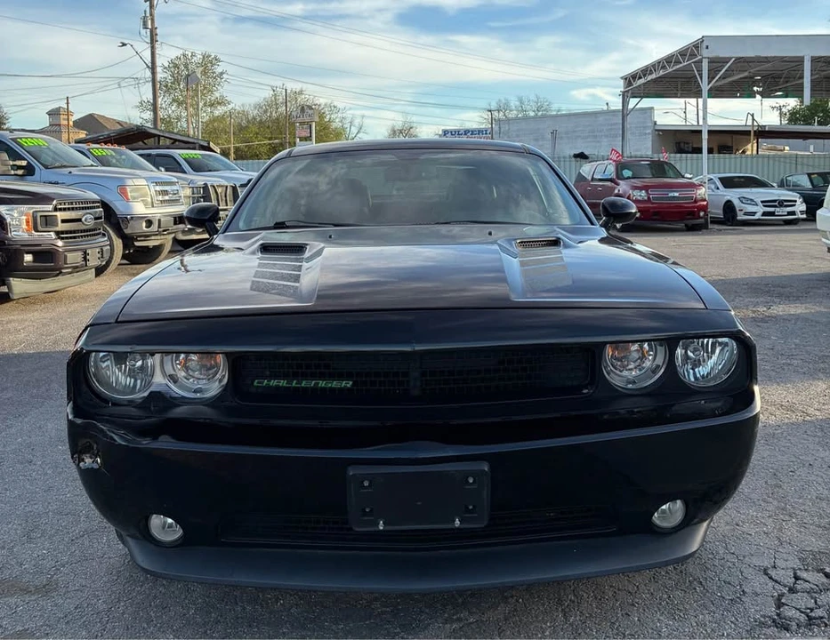 2012 Dodge Challenger 3rd Gen - Image 3 of 10