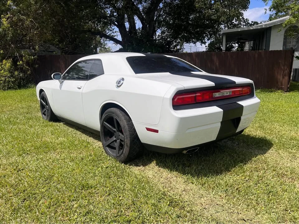 2012 Dodge Challenger 3rd Gen - Image 5 of 6