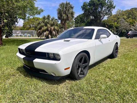 2012 Dodge Challenger SXT