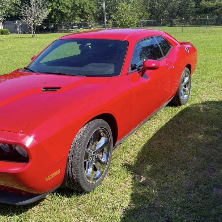 2012 Dodge Challenger 3rd Gen - Image 2 of 8