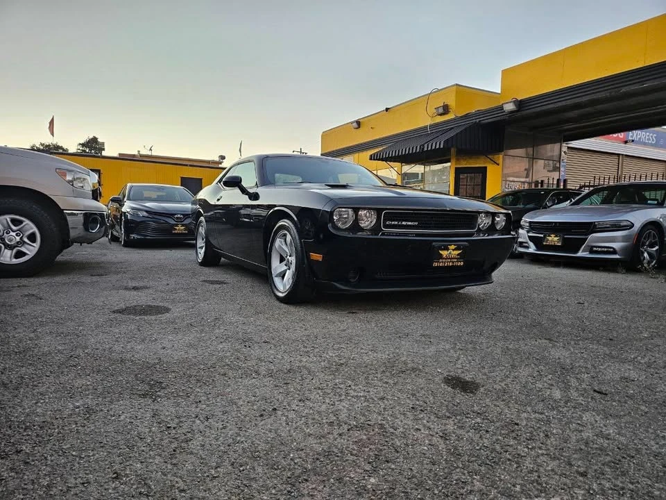 2012 Dodge Challenger 3rd Gen - Image 4 of 20