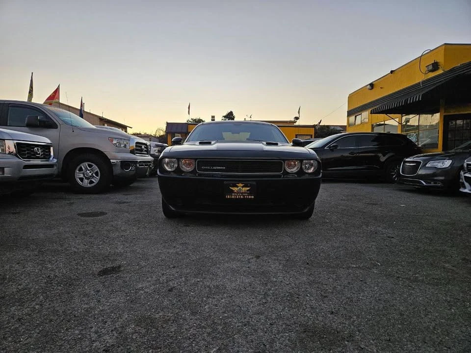 2012 Dodge Challenger 3rd Gen - Image 2 of 20
