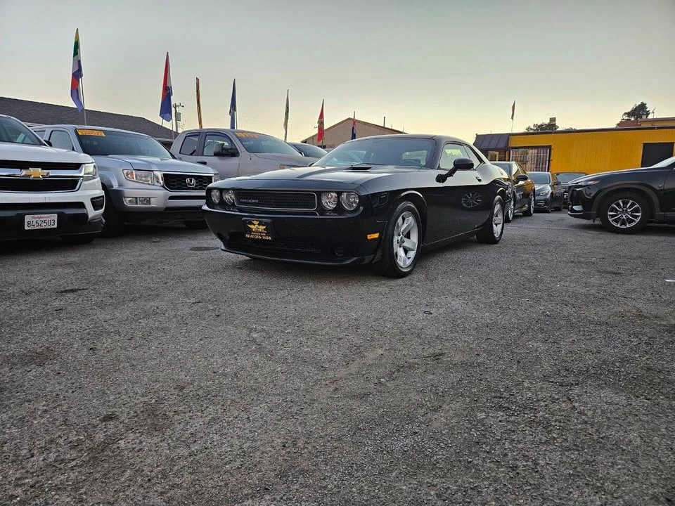 2012 Dodge Challenger 3rd Gen - Image 6 of 20