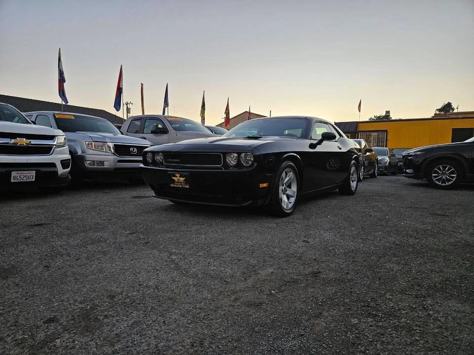 2012 Dodge Challenger 3rd Gen - Image 5 of 20