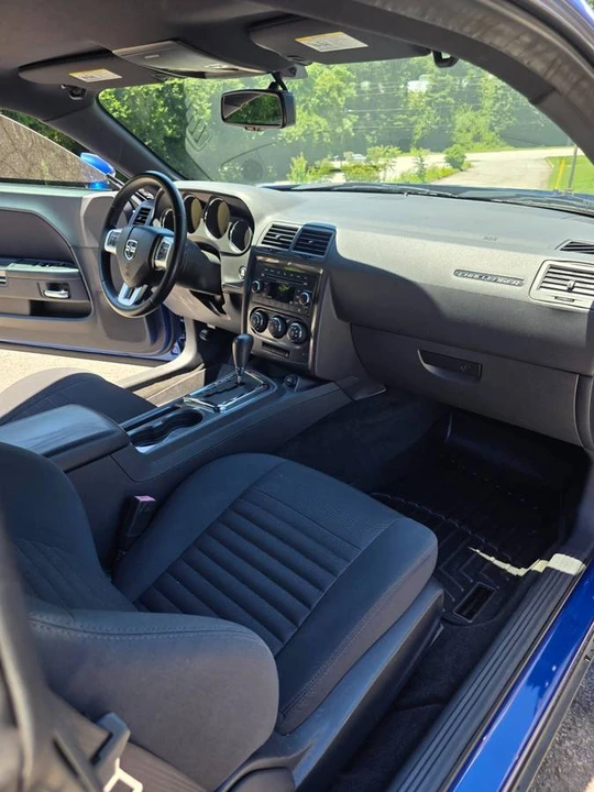 2012 Dodge Challenger 3rd Gen - Image 19 of 24
