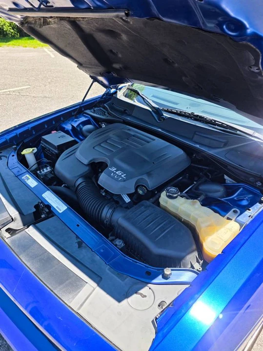 2012 Dodge Challenger 3rd Gen - Image 15 of 24