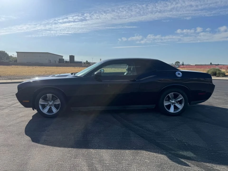 2012 Dodge Challenger 3rd Gen - Image 4 of 17