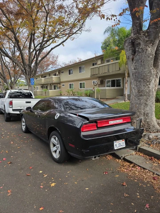 2012 Dodge Challenger 3rd Gen - Image 3 of 12