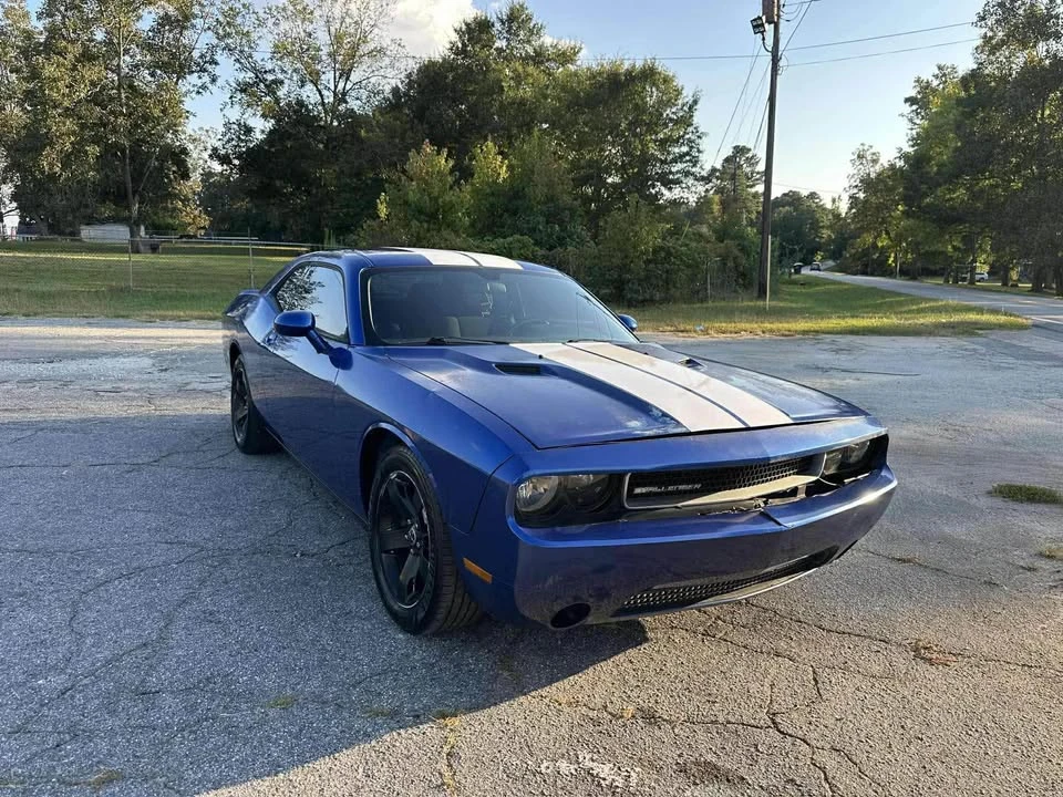 2012 Dodge Challenger 3rd Gen - Image 11 of 17
