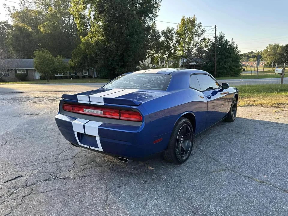 2012 Dodge Challenger 3rd Gen - Image 12 of 17