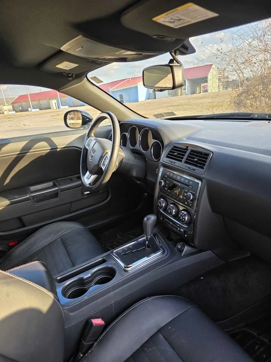 2012 Dodge Challenger 3rd Gen - Image 6 of 20