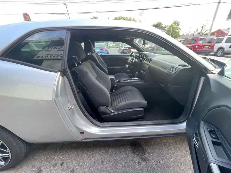 2012 Dodge Challenger 3rd Gen - Image 11 of 18