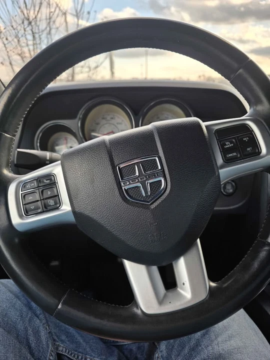 2012 Dodge Challenger 3rd Gen - Image 10 of 20