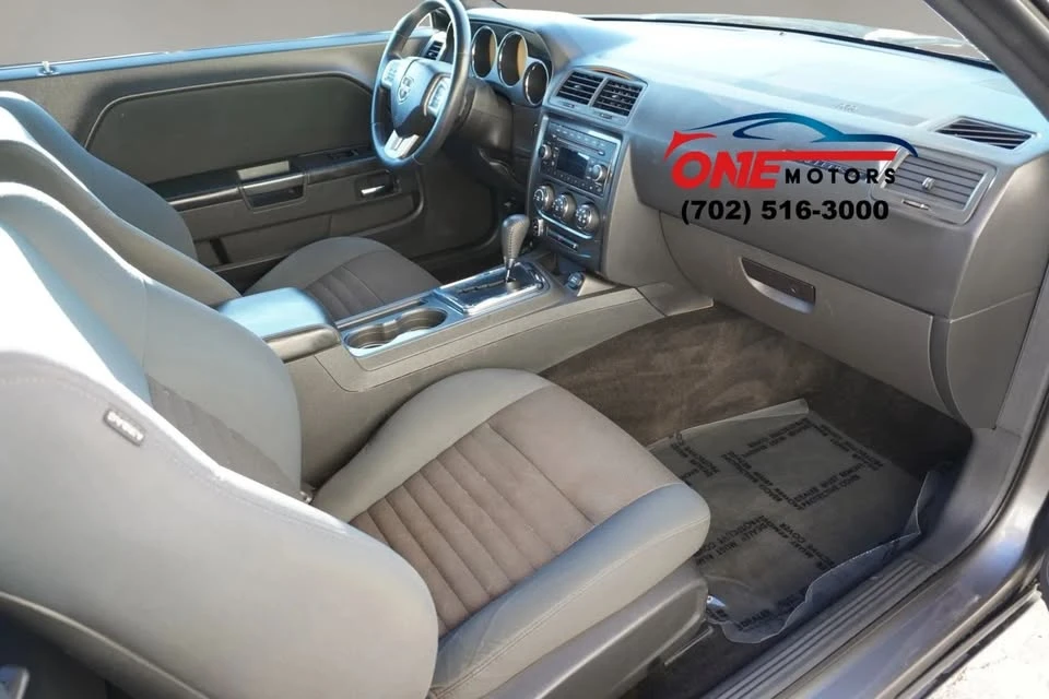 2012 Dodge Challenger 3rd Gen - Image 9 of 15
