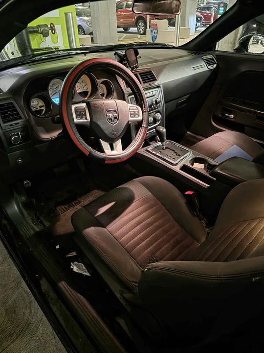 2012 Dodge Challenger 3rd Gen - Image 19 of 20