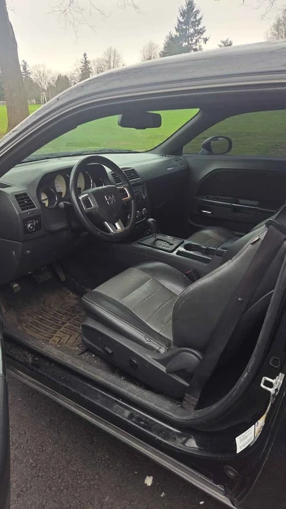 2012 Dodge Challenger 3rd Gen - Image 5 of 6