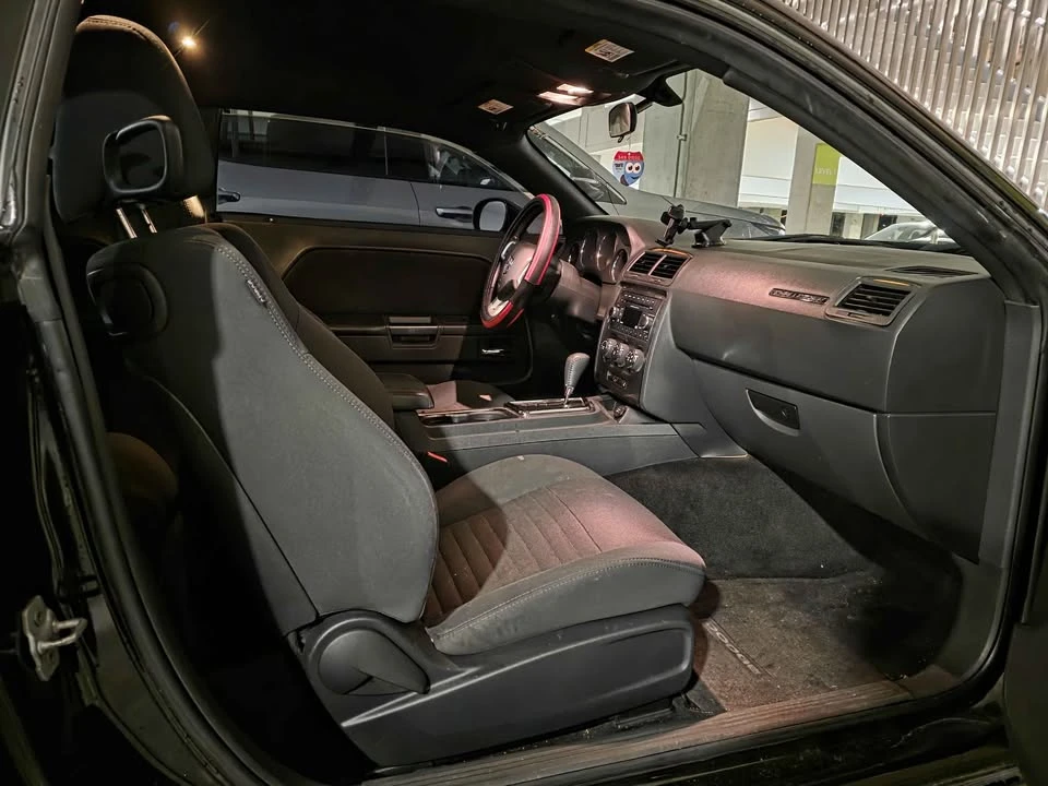 2012 Dodge Challenger 3rd Gen - Image 16 of 20