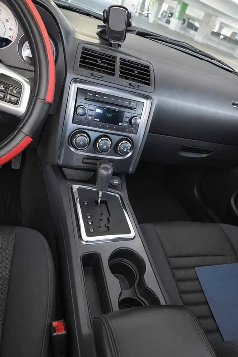 2012 Dodge Challenger 3rd Gen - Image 14 of 20