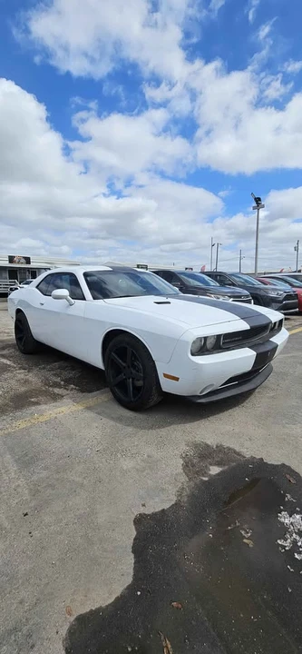 2012 Dodge Challenger 3rd Gen - Image 5 of 9