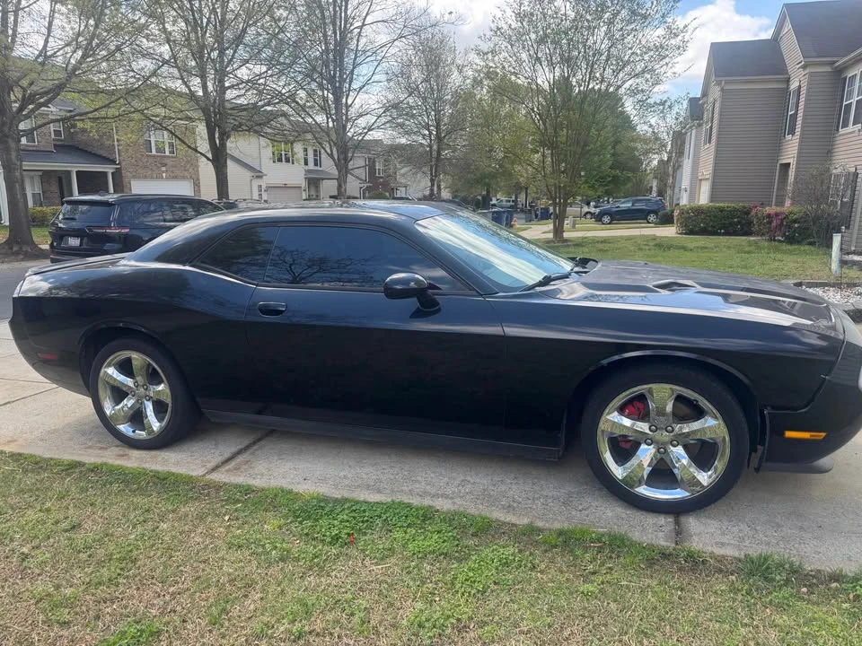 2012 Dodge Challenger 3rd Gen - Image 2 of 7