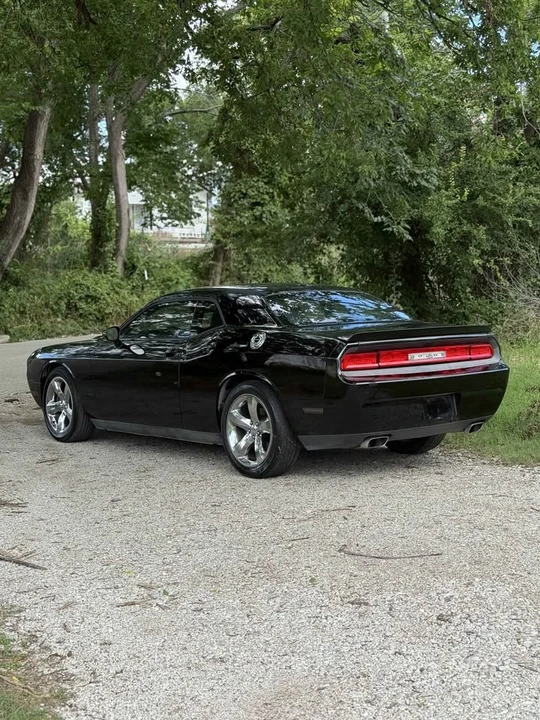 2012 Dodge Challenger 3rd Gen - Image 2 of 11