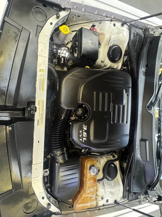 2012 Dodge Challenger 3rd Gen - Image 10 of 19