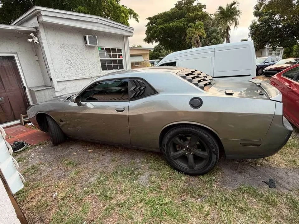 2012 Dodge Challenger 3rd Gen - Image 3 of 11