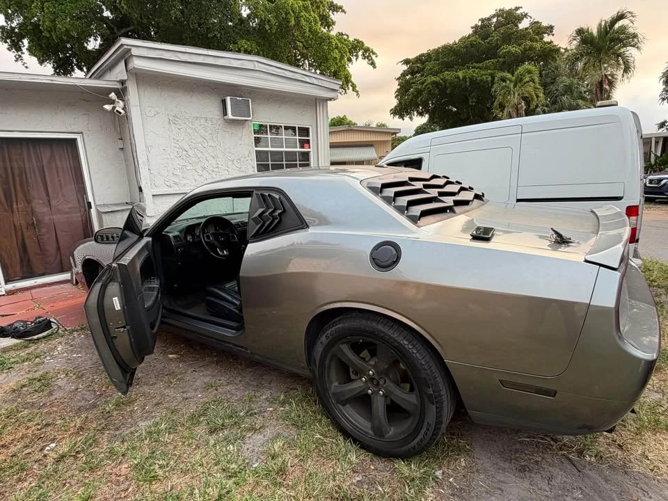 2012 Dodge Challenger 3rd Gen - Image 4 of 11