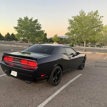 2012 Dodge Challenger SXT