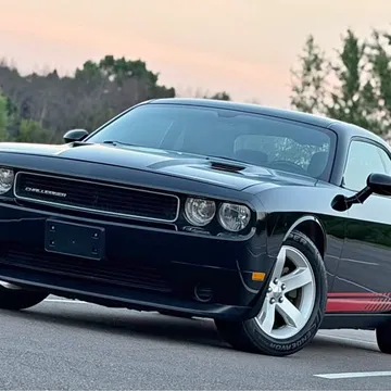 2012 Dodge Challenger SXT