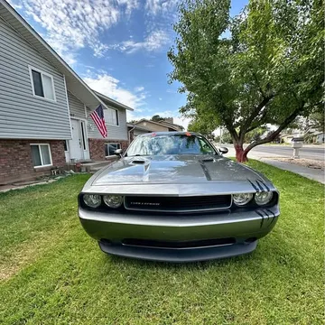 2012 Dodge Challenger SXT Coupe