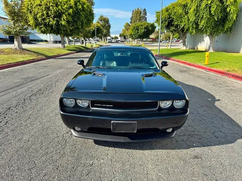 2012 Dodge Challenger SXT Coupe 2D