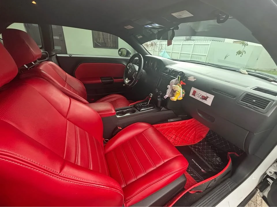 2012 Dodge Challenger 3rd Gen - Image 2 of 9