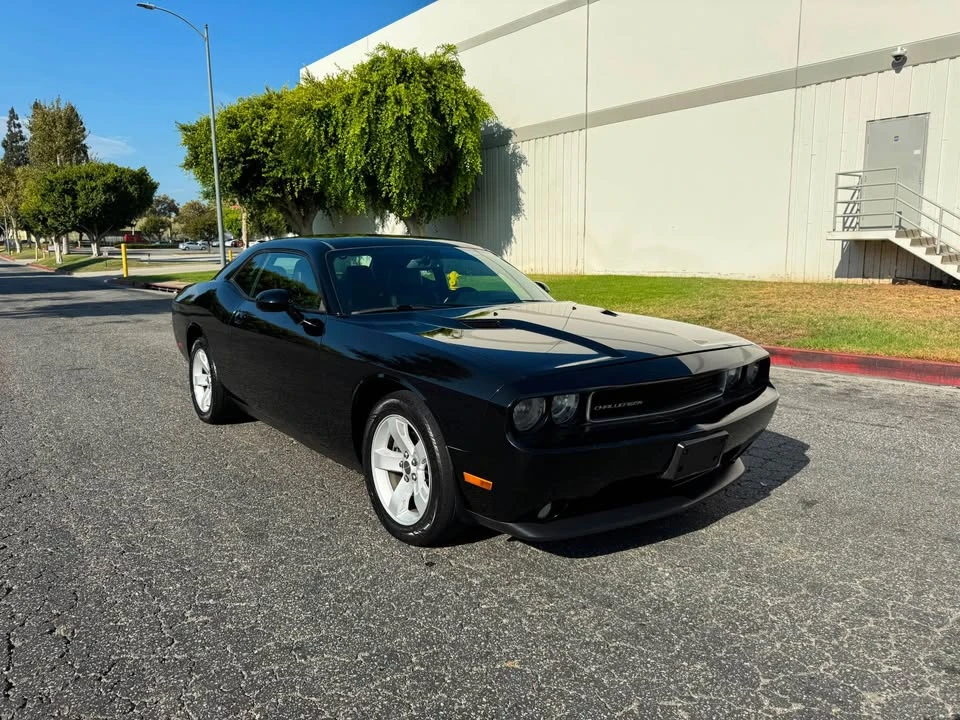 2012 Dodge Challenger 3rd Gen - Image 5 of 17